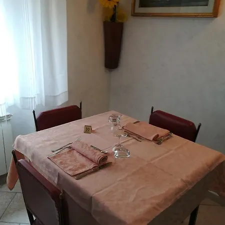 Il Caminetto 3*